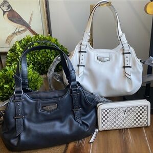 Simply Vera Vera Wang White And Black Satchel NWOT with Wallet EUC Bundle